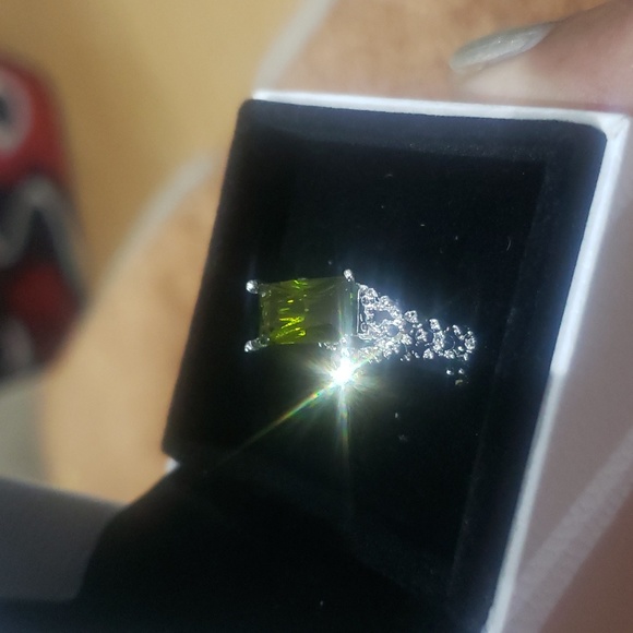 925 Olive Green Geometric Irregular Ring Adjustable - Picture 4 of 11